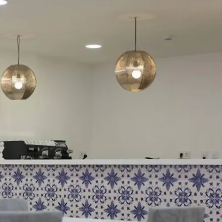 Отель Anjo De Portugal 4*