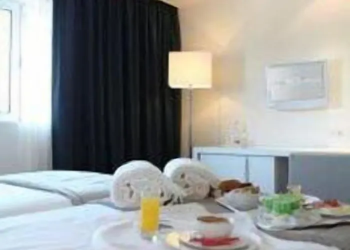 葡萄牙安城酒店 4* 花地瑪