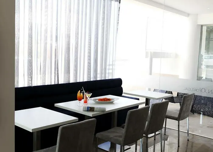 葡萄牙安城酒店 4*